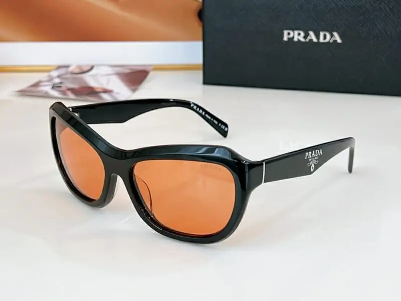 prada aaa qualite lunettes de soleil s_1214347